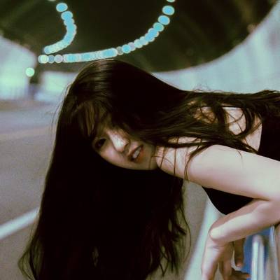 宝丽来模特