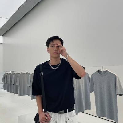 黑白模特