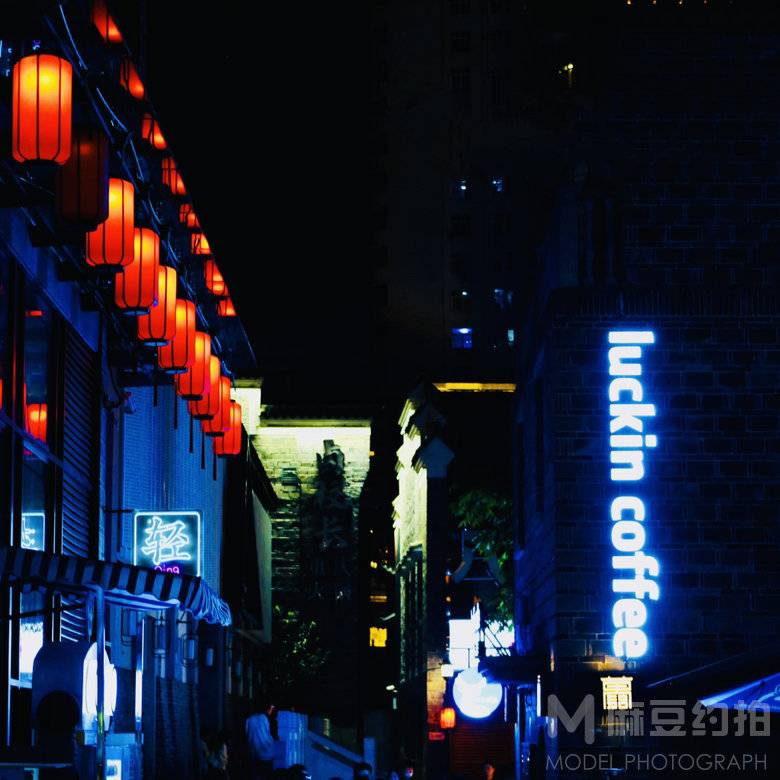 夜景模特