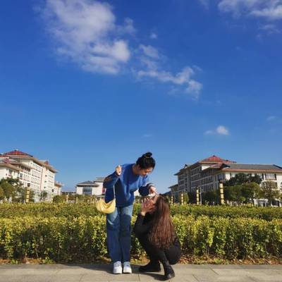校园模特