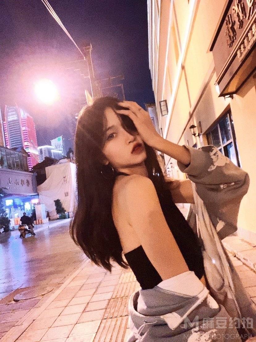 夜景模特