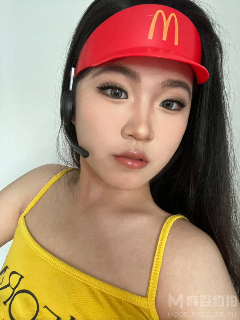 妆容模特