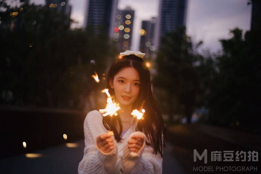 夜景模特