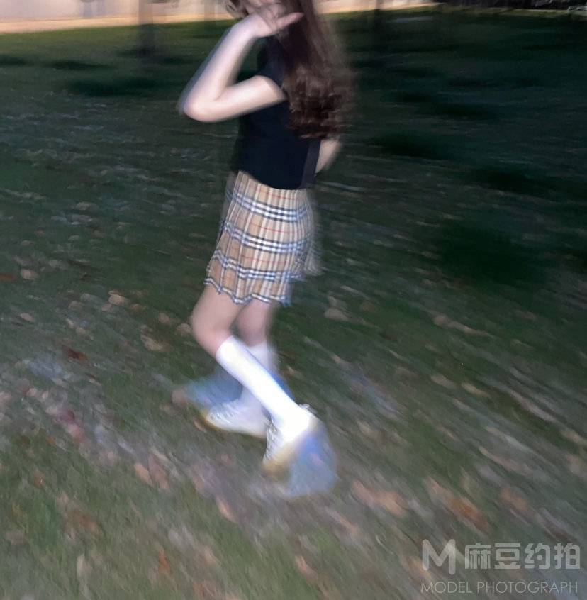 黑白模特