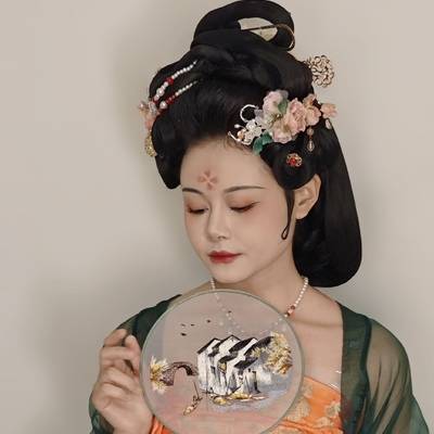 汉服模特