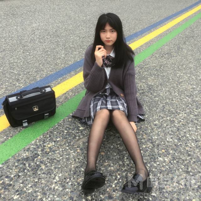 校园模特
