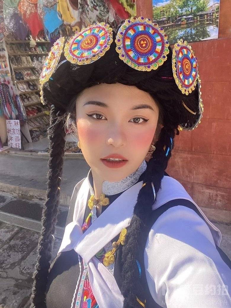 妆容模特