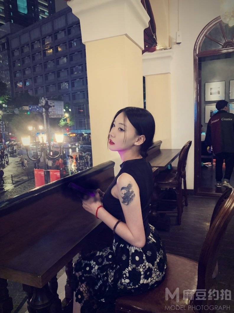 暗黑模特