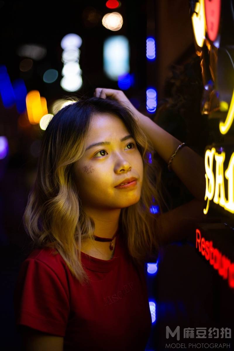 夜景模特