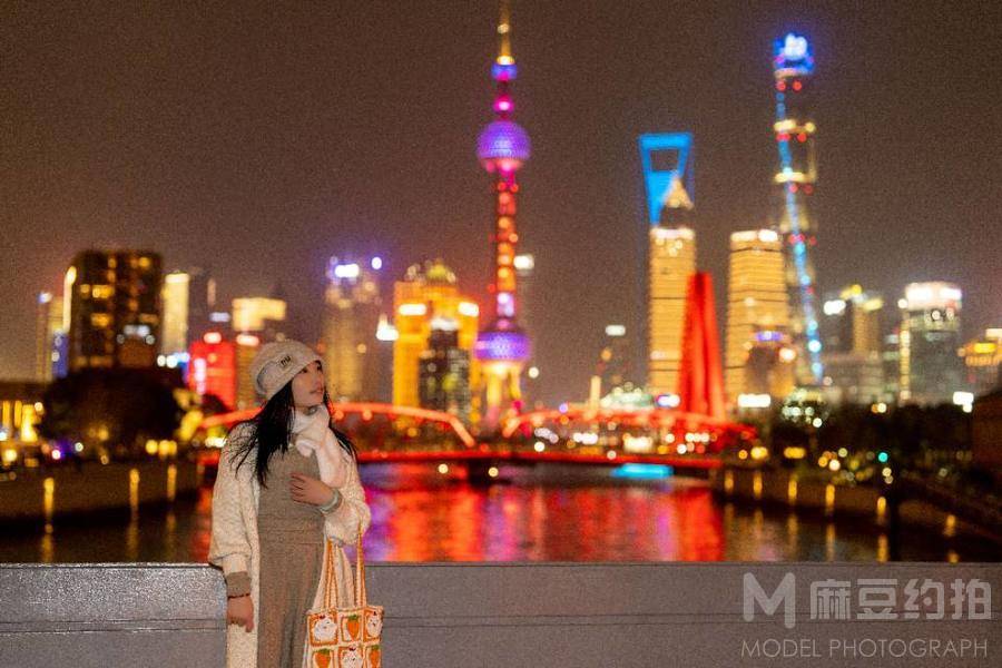 夜景模特