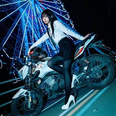 夜景模特