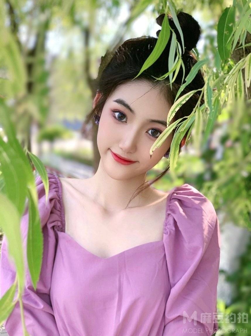 清新模特