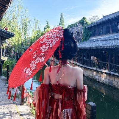 汉服模特