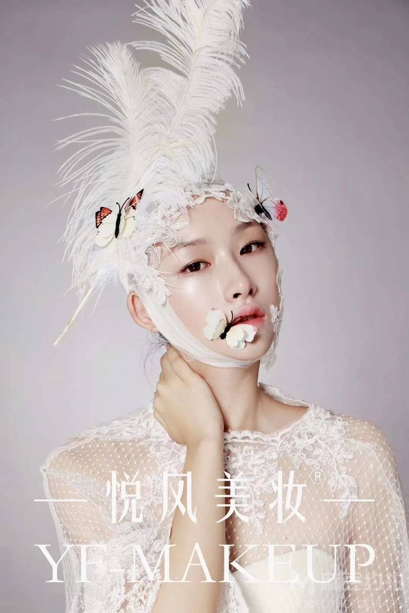 妆容模特