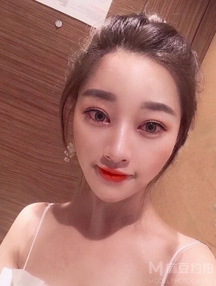 情侣模特