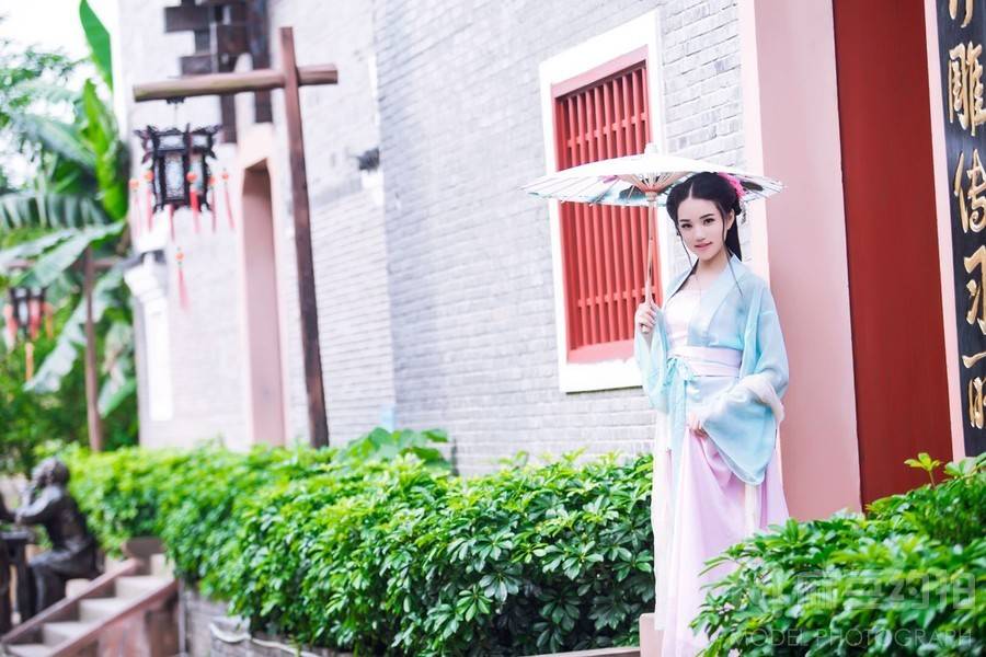 汉服模特