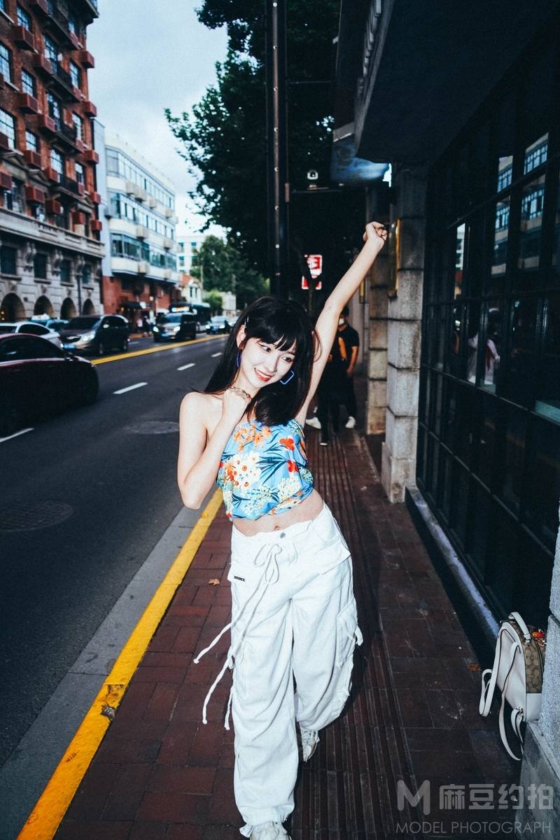清新模特