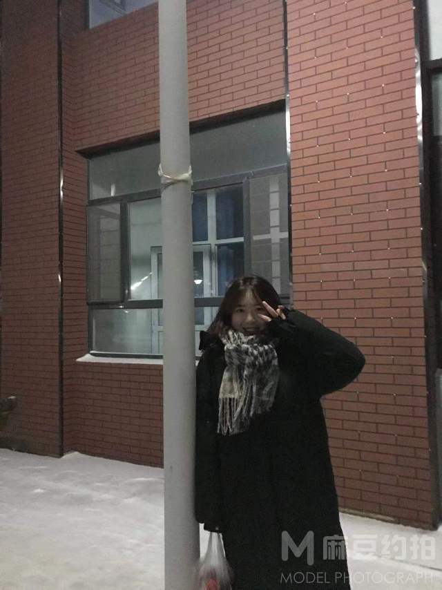 校园模特