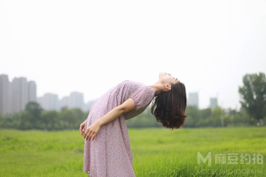清新模特