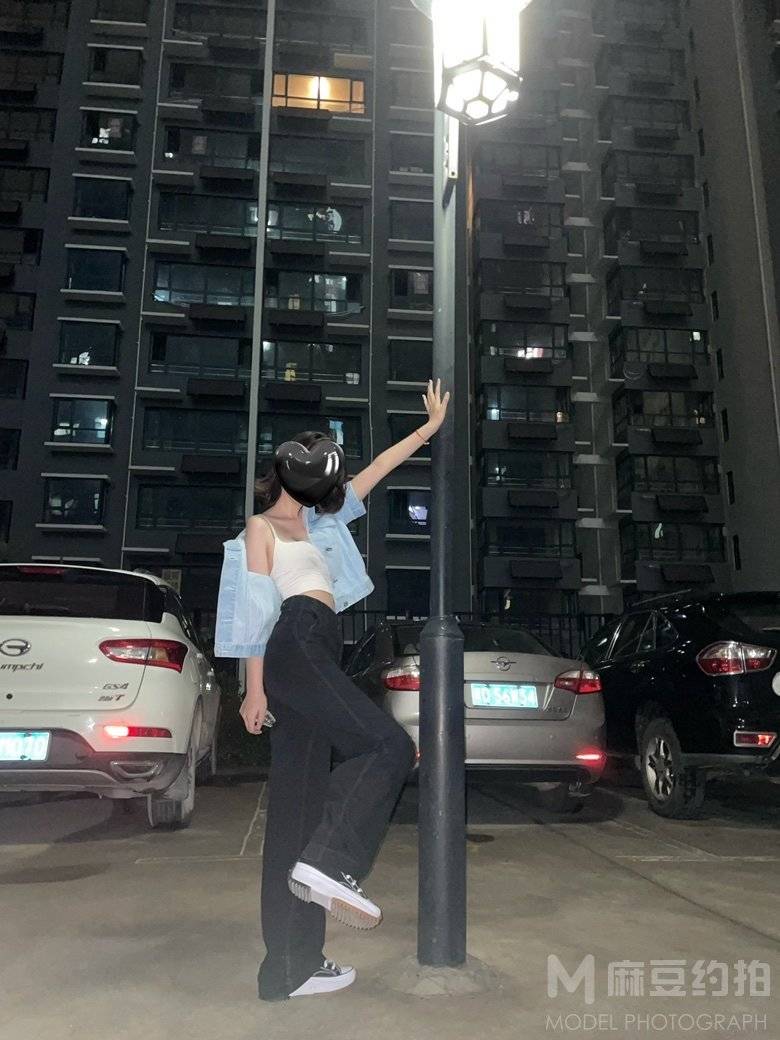 夜景模特
