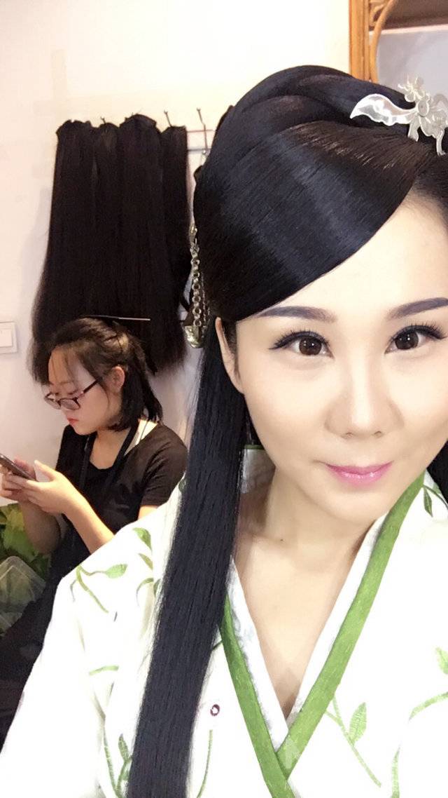 妆容模特