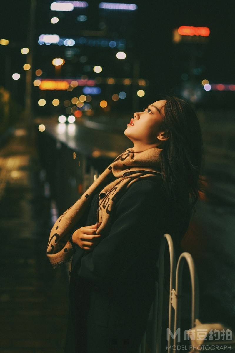 夜景模特