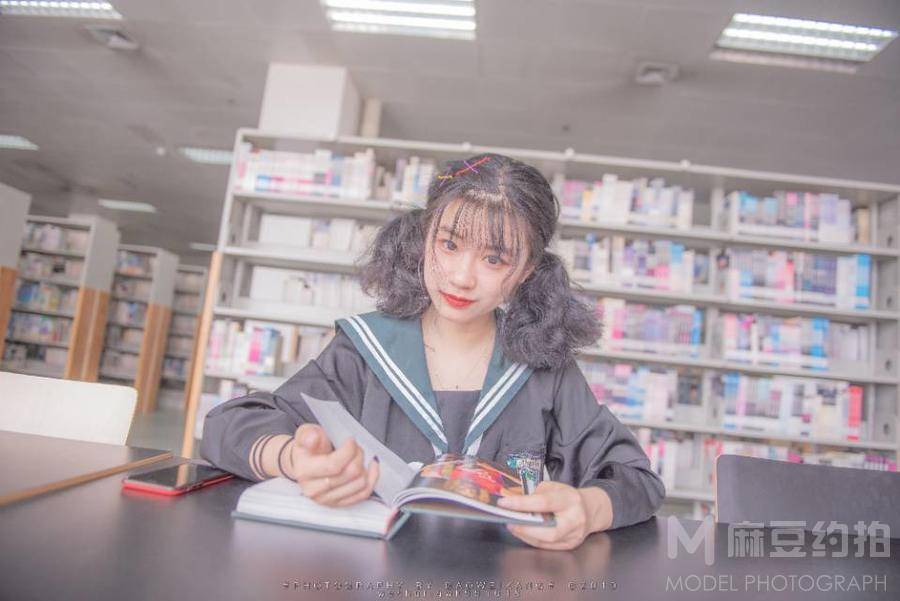 校园模特