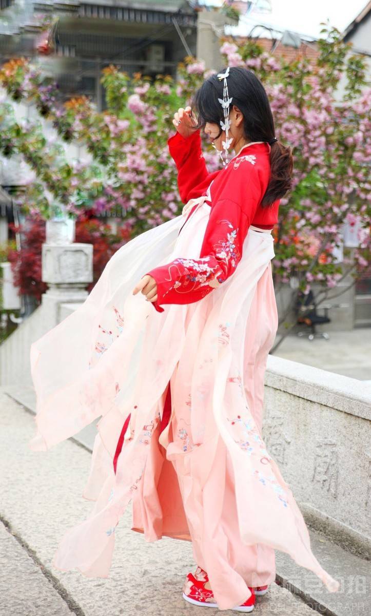 汉服模特