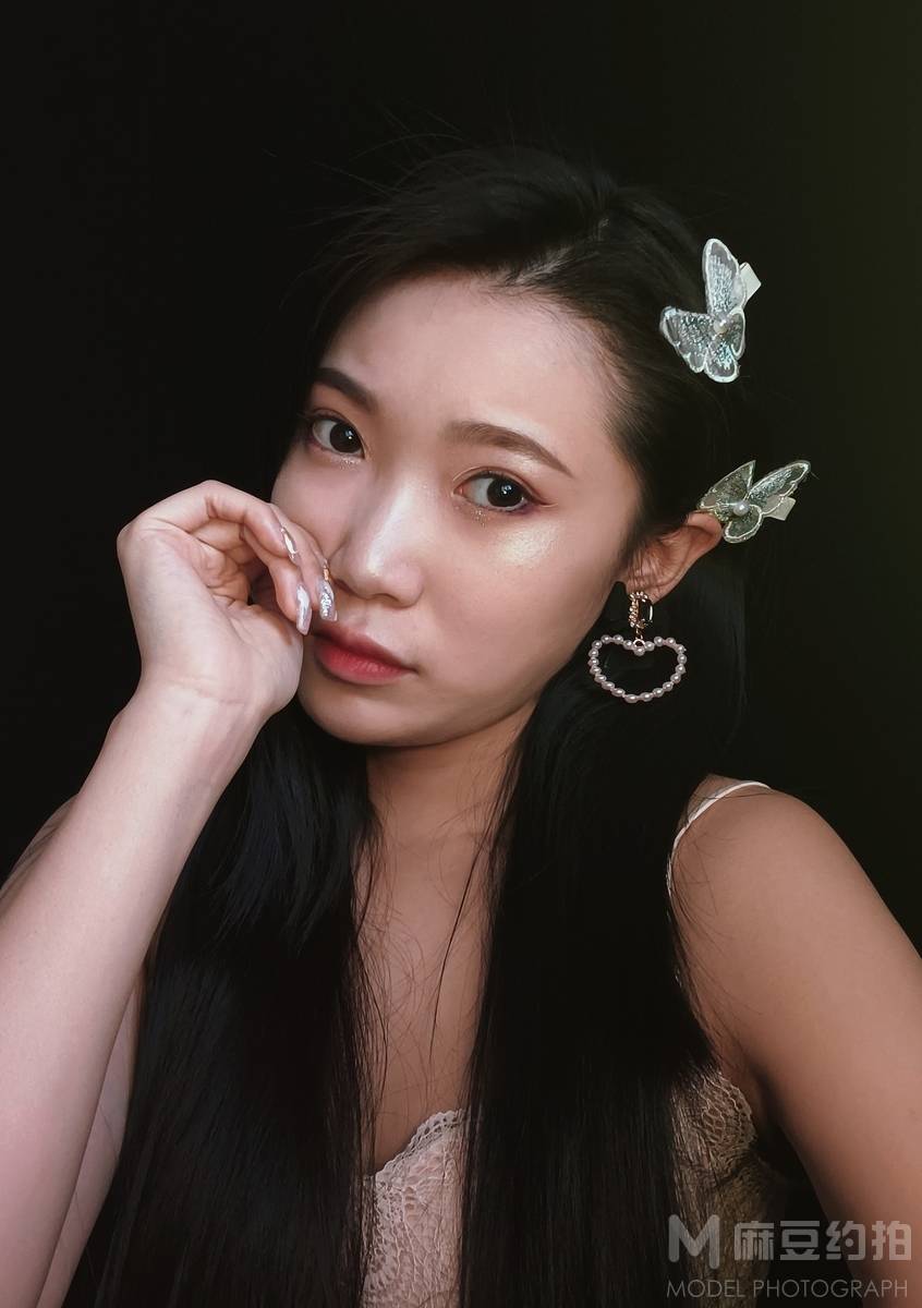 妆容模特