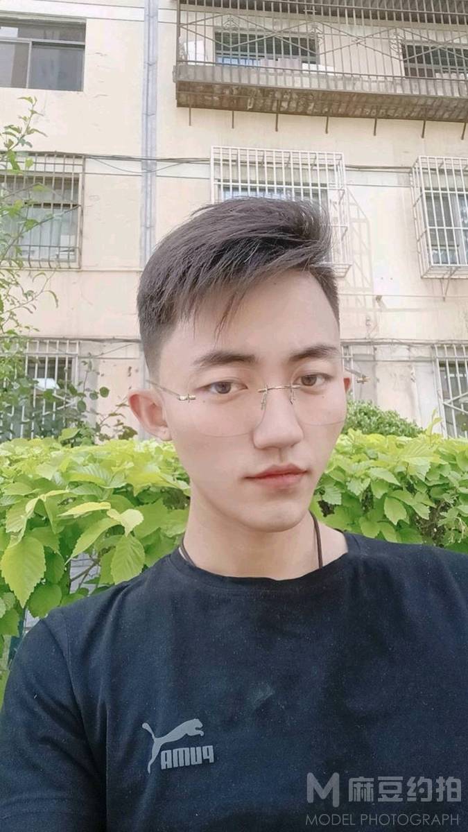 纪实模特