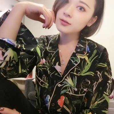 黑白模特
