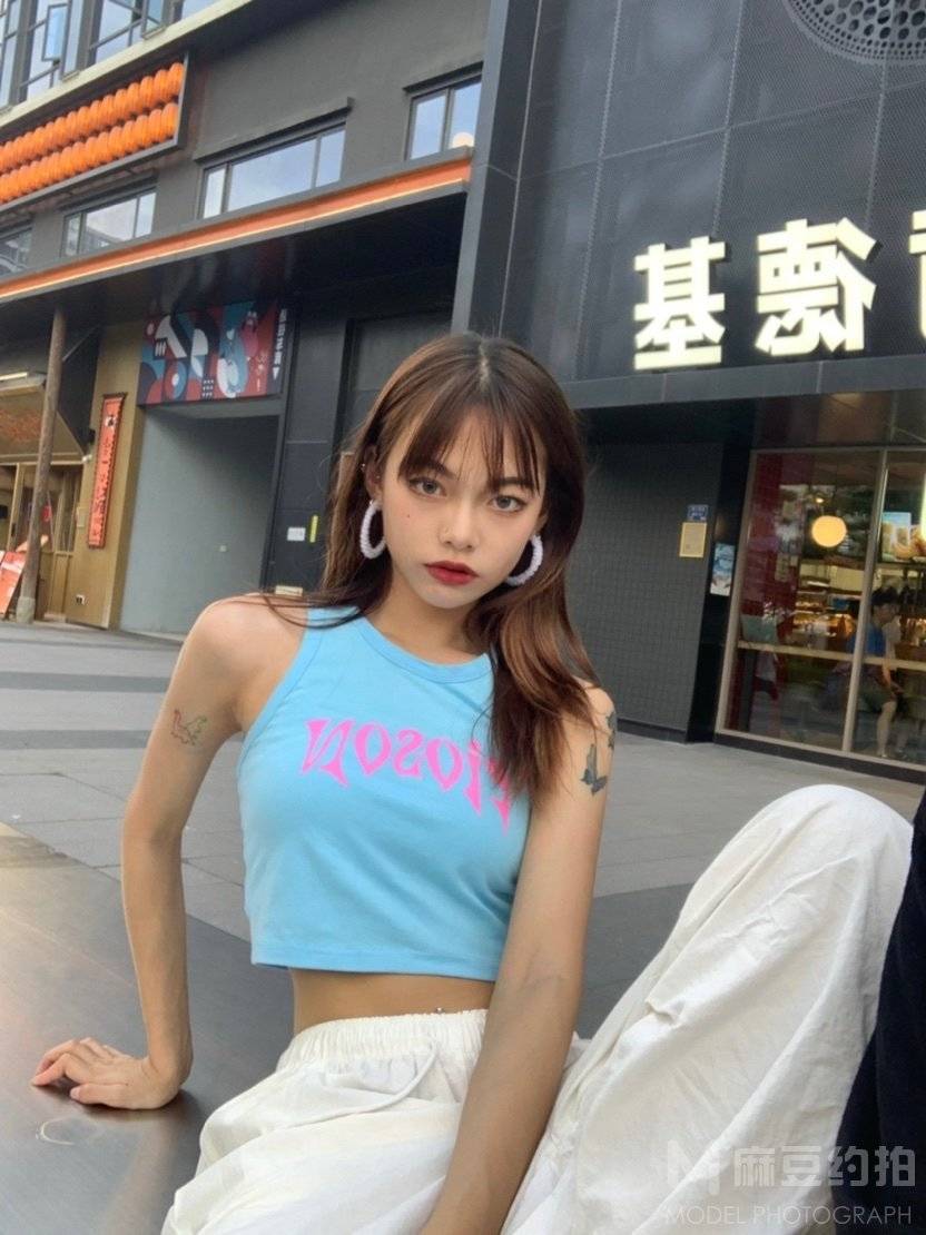 妆容模特