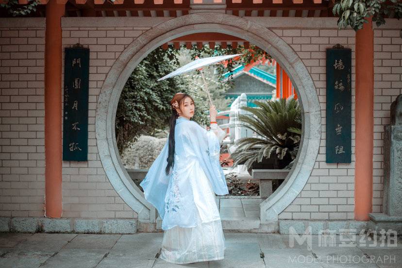 汉服模特