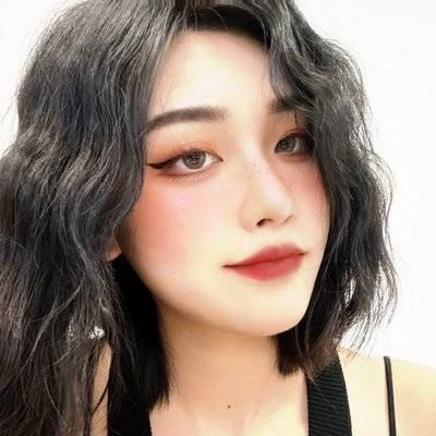 黑白模特