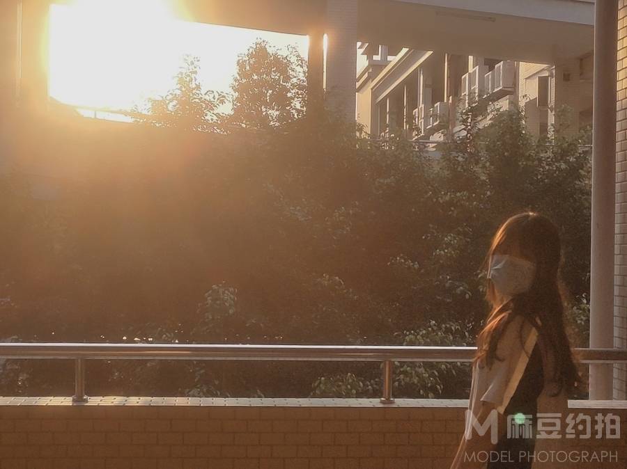 校园模特