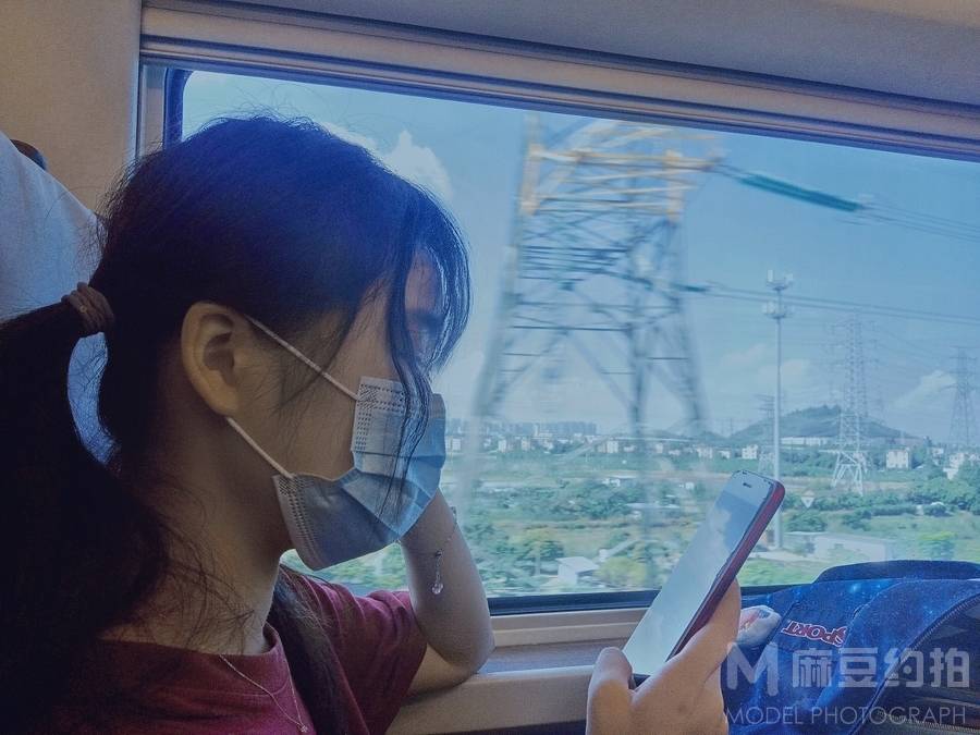 黑白模特
