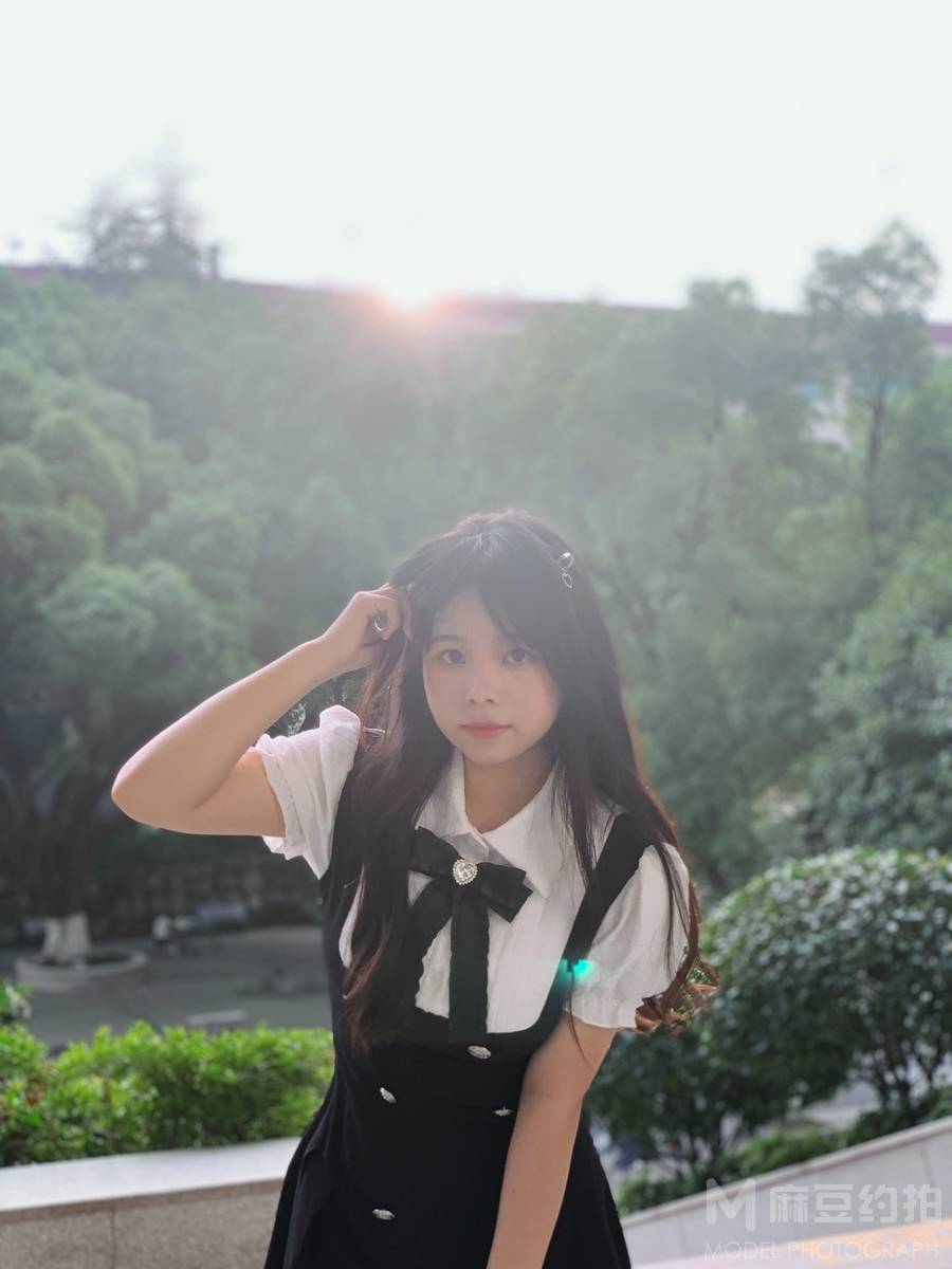 校园模特