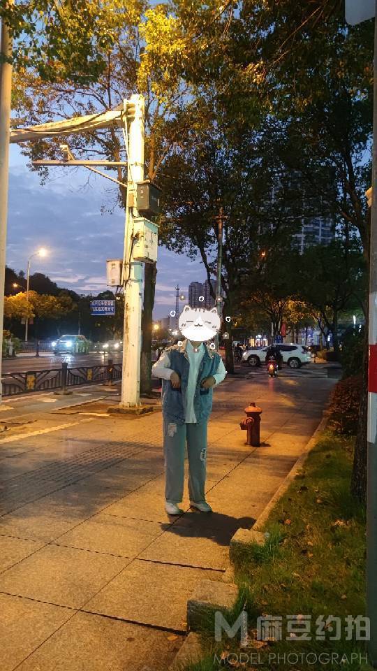 夜景模特