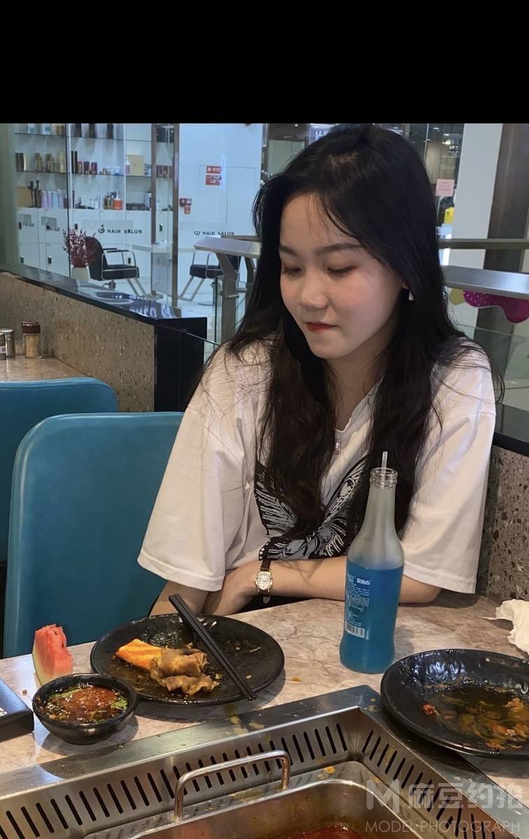 少女模特