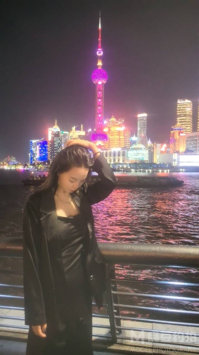 纪实模特