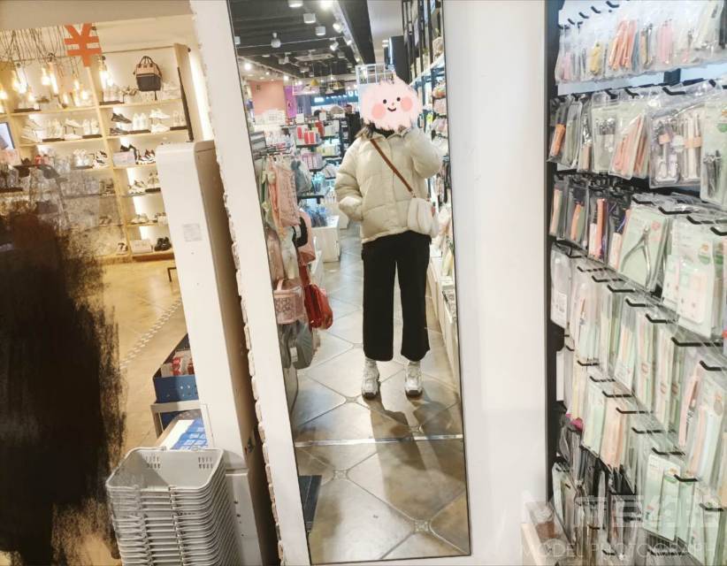 纪实模特