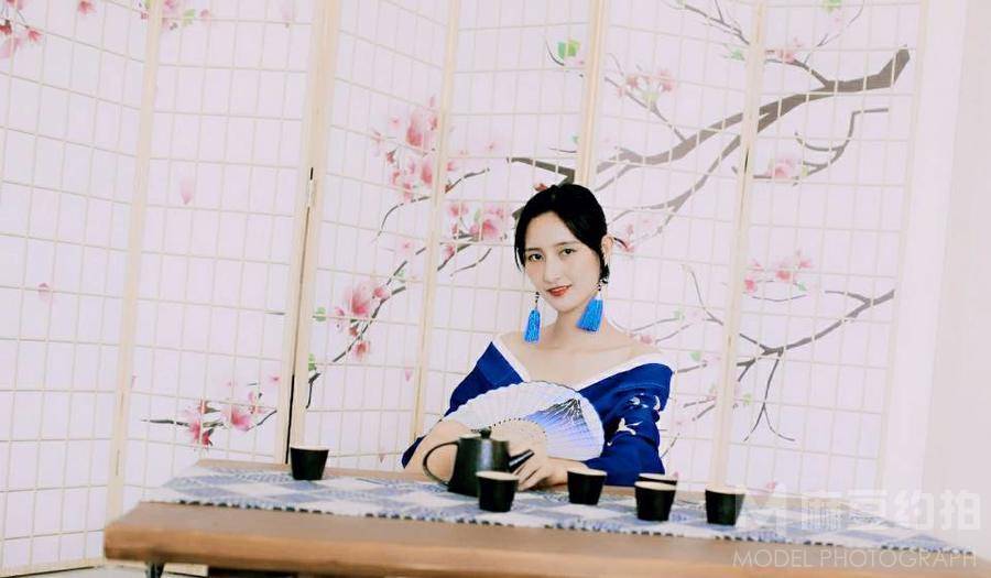 妆容模特