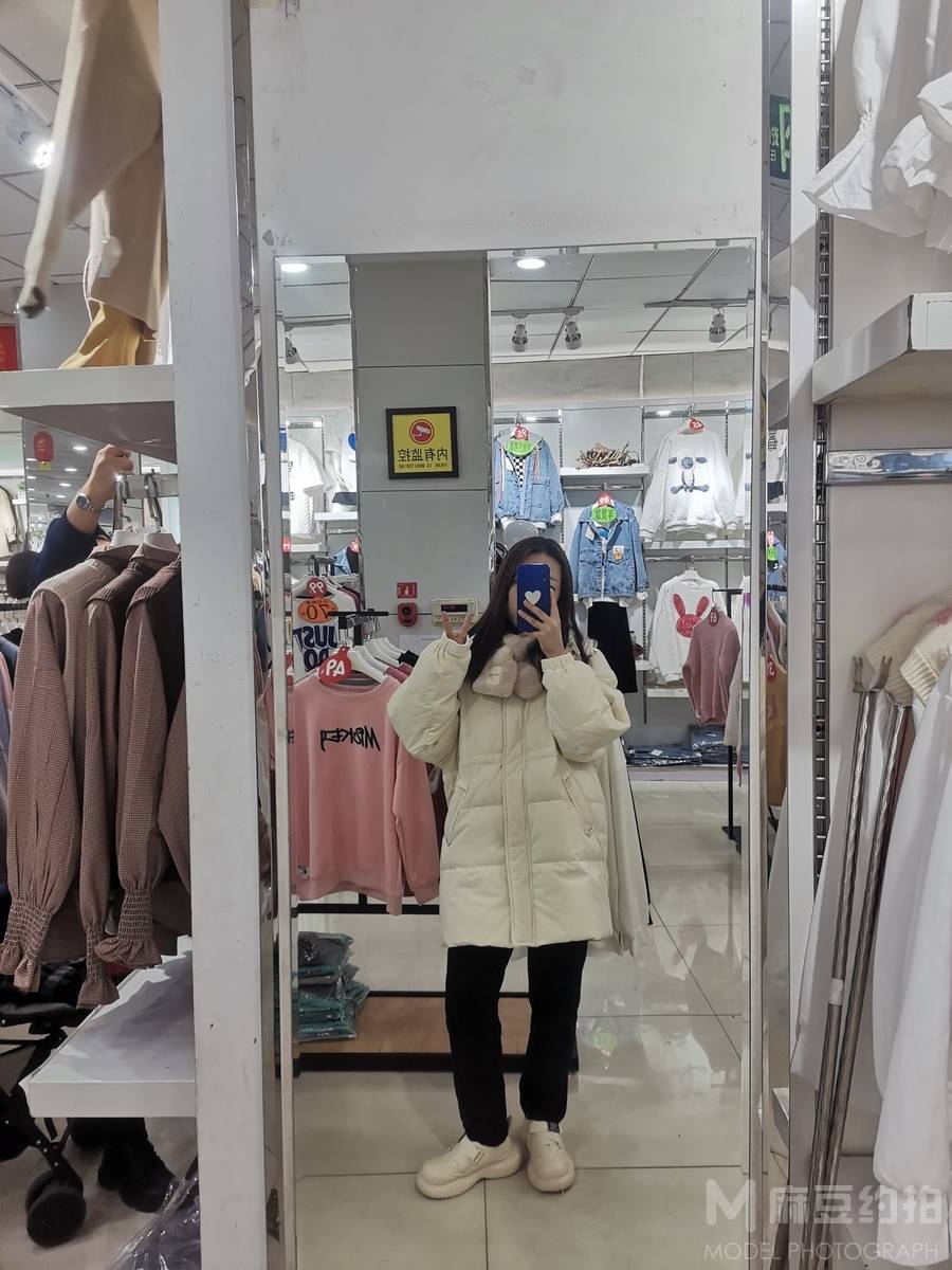 胶片模特