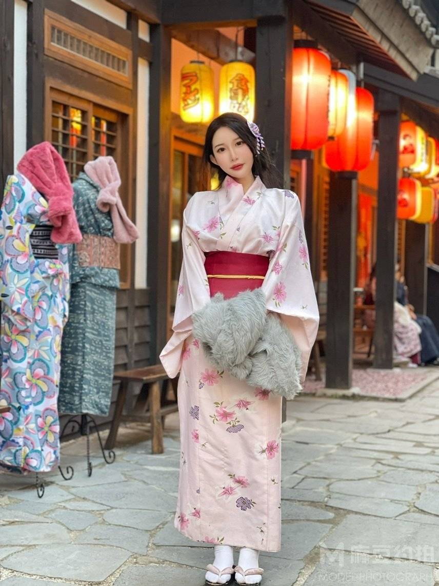 和服模特