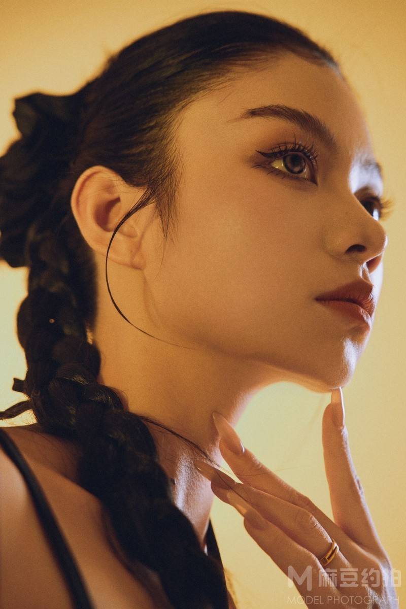 胶片模特