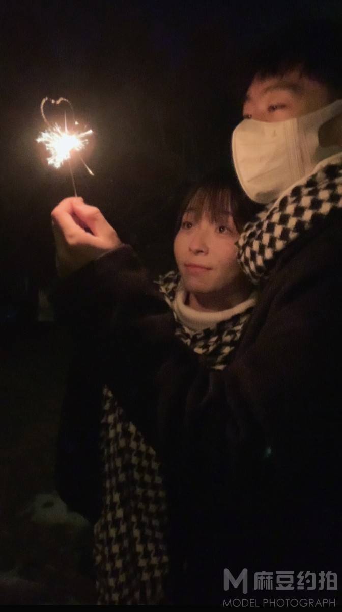 情侣模特