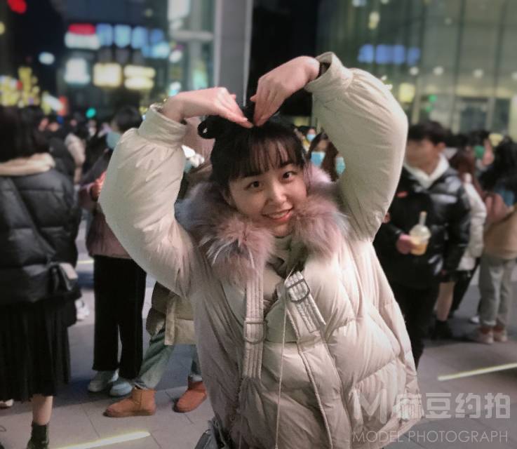 校园模特