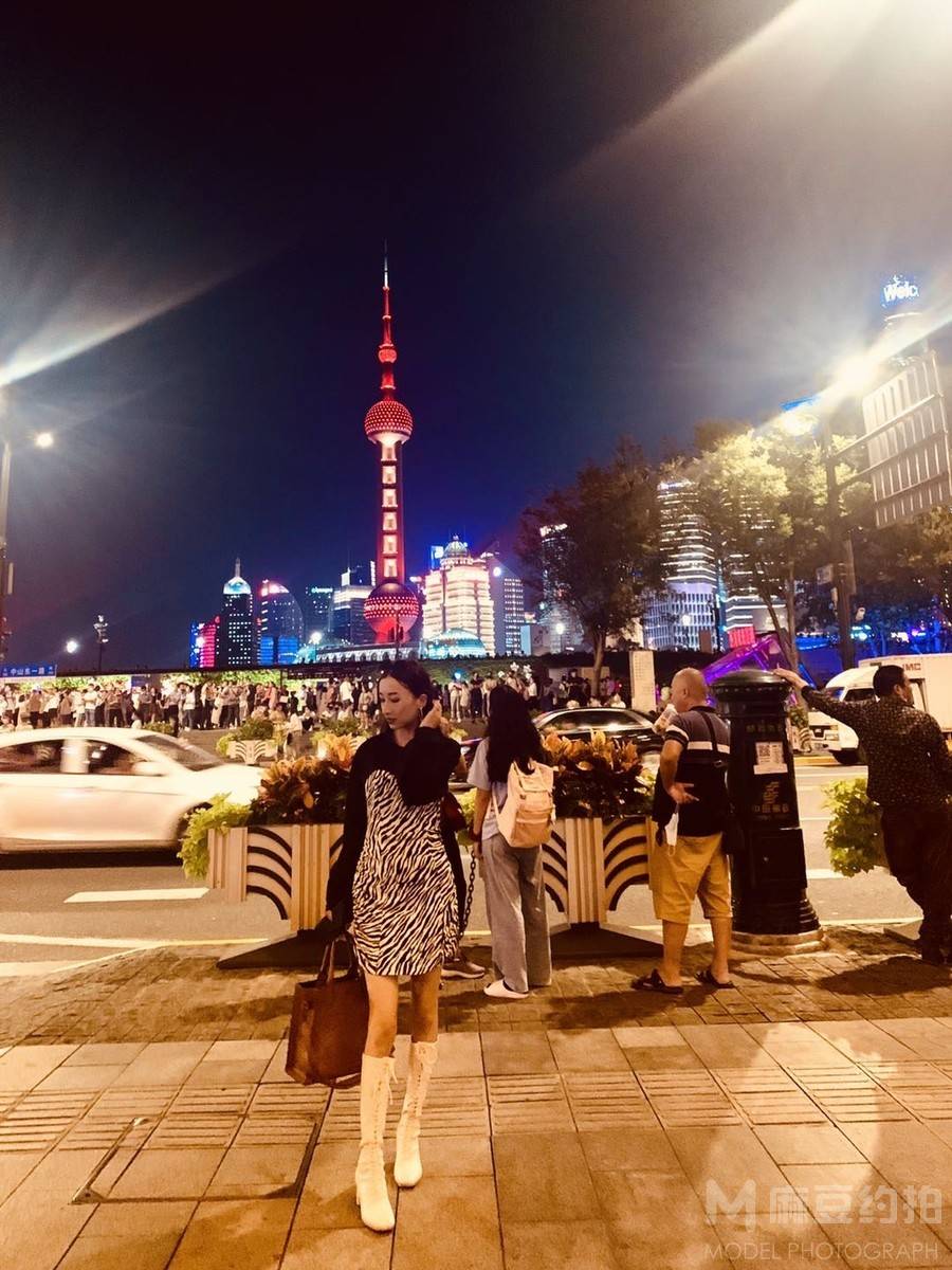 夜景模特