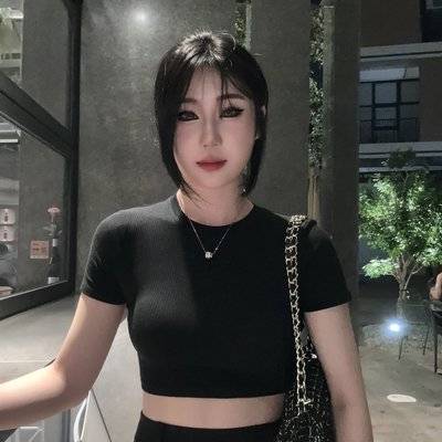 黑白模特