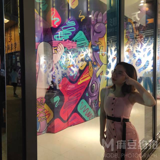 校园模特